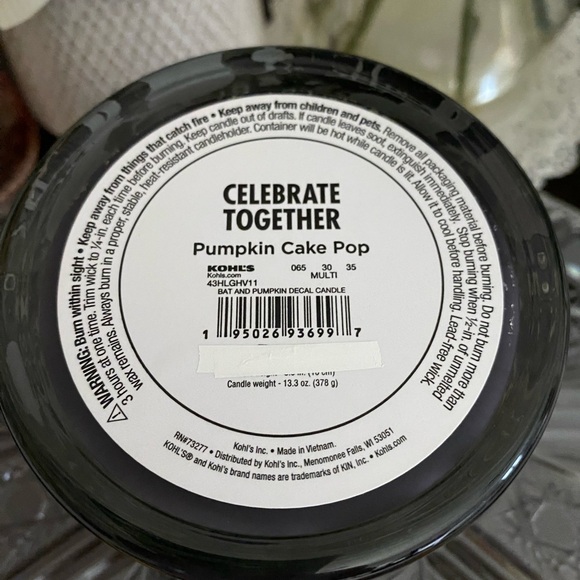 🆕🕯️ KOHL’S CELEBRATE TOGETHER HALLOWEEN “PUMPKIN CAKE POP” 3-WICK CANDLE. NEW! - Picture 6 of 9